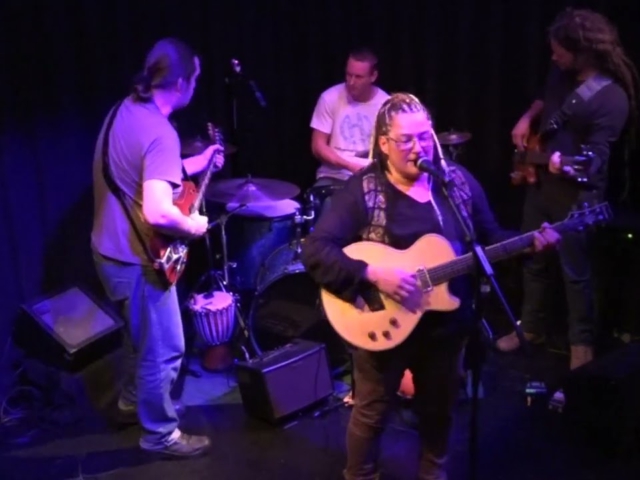 "whatugonnado" Cindy Peress &amp; the Blues Heretics in cultureel cafe Bacchus / Aalsmeer